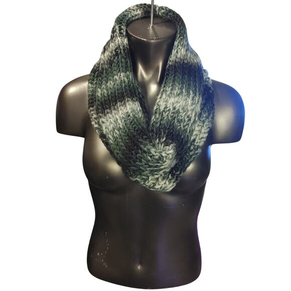 Mudd Womens Knit Black/Gray Infinity Wrap Fashion Fall Scarf OS - Picture 1 of 3